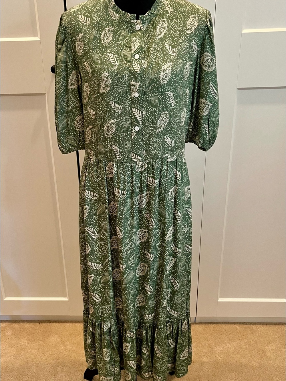 Beau & Ro Green/Cream Leaf Print Maxi Dress w/ Button-Front Cottagecore Fall